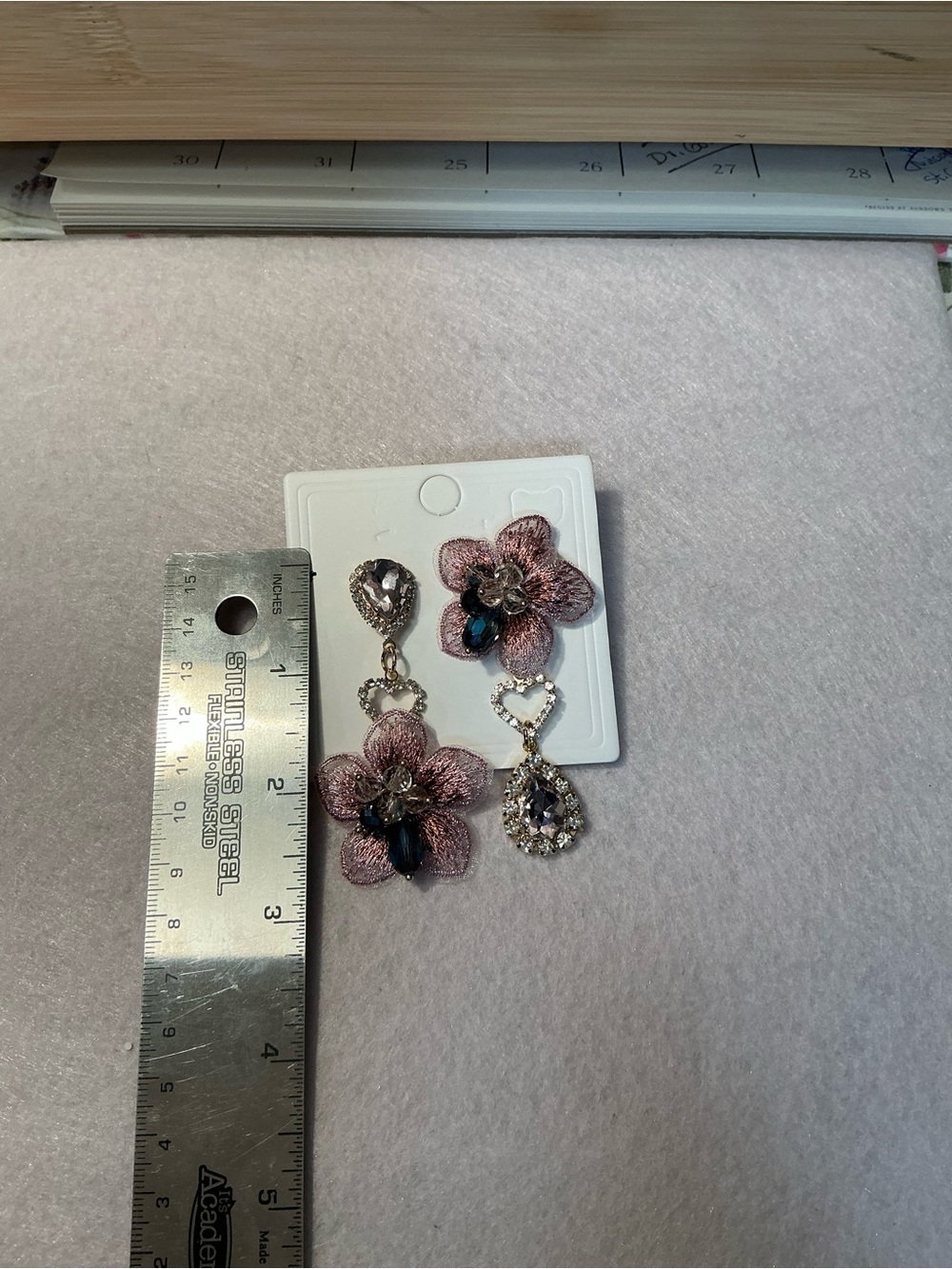 2395-103 Asymmetrical Embroidered Floral & Crystal Teardrop Statement Earrings - Picture 4 of 7